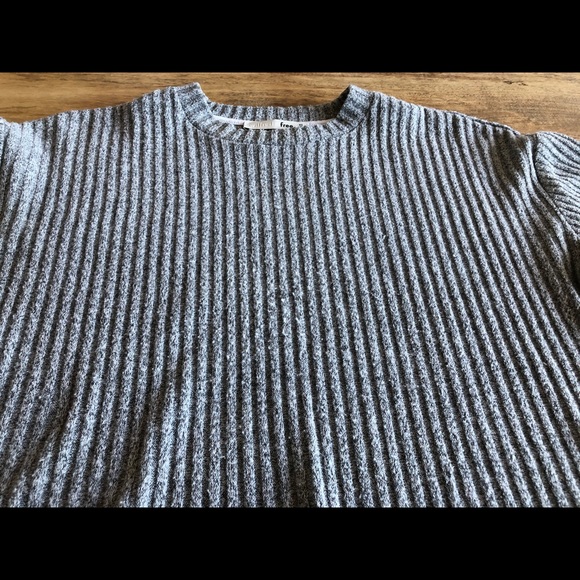 Aritzia Wilfred Free Crop Ribbed Sweater - Picture 6 of 9
